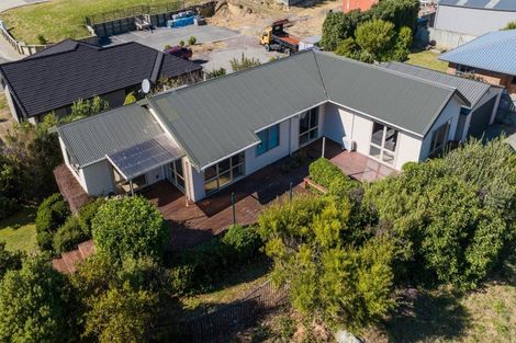 Photo of property in 21 Captains Close, Waikawa, Picton, 7220