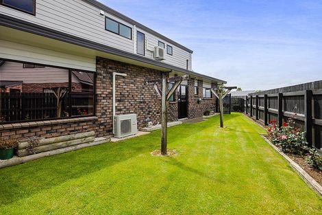 Photo of property in 11 County Drive, Hawera, 4610