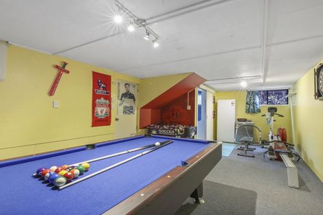 Photo of property in 17 Hillcrest Place, Avonhead, Christchurch, 8042