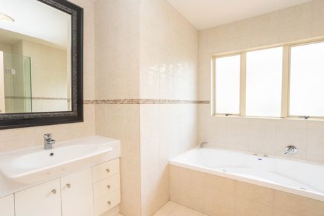 Photo of property in 40 Monte Cassino Place, Birkdale, Auckland, 0626