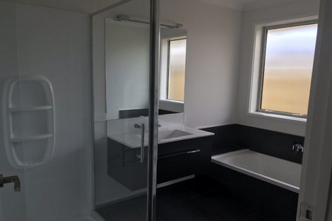 Photo of property in 37 Piata Street, Papamoa Beach, Papamoa, 3118