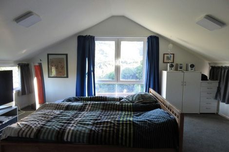 Photo of property in 18 John Witton Drive, Crofton Downs, Wellington, 6035