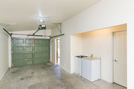 Photo of property in 125c The Parade, Island Bay, Wellington, 6023