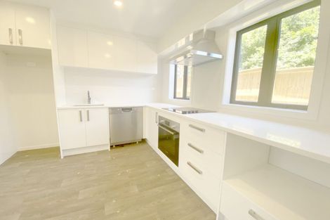 Photo of property in 6/9 Marlene Avenue, Te Atatu South, Auckland, 0610