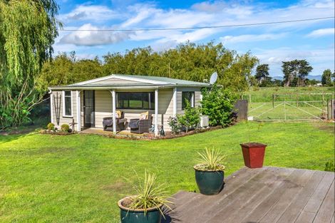 Photo of property in 111 Avenue Road, Foxton, 4891