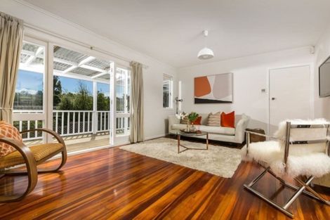 Photo of property in 18 Kenmure Avenue, Forrest Hill, Auckland, 0620