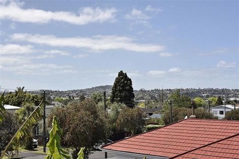 Photo of property in 10 Rewa Street, New Lynn, Auckland, 0600