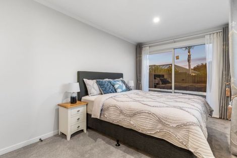 Photo of property in 53 Westerham Drive, Dannemora, Auckland, 2016
