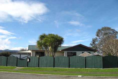 Photo of property in 20 Vincent Drive, Levin, 5510