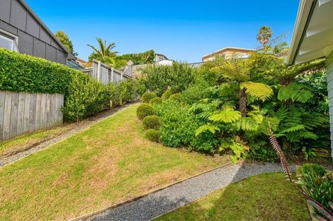 Photo of property in 7 William Bayes Place, Red Beach, 0932