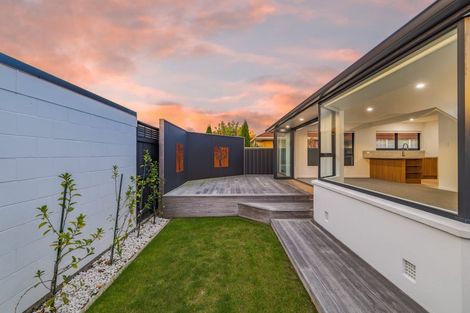 Photo of property in 33 Church Lane, Merivale, Christchurch, 8014