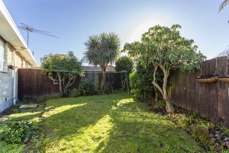 Photo of property in 1/6a Chipping Lane, Redwood, Christchurch, 8051