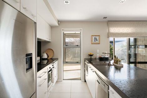 Photo of property in 1 Butterworth Crescent, Papamoa Beach, Papamoa, 3118