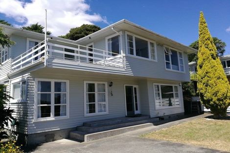 Photo of property in 19 Thomas Street, Stokes Valley, Lower Hutt, 5019