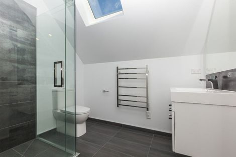 Photo of property in 4/237 Armagh Street, Christchurch Central, Christchurch, 8011