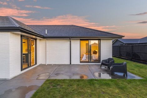 Photo of property in 20 Selfe Crescent, Burwood, Christchurch, 8083