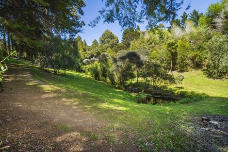 Photo of property in 102 Wright Road, Dairy Flat, 0794