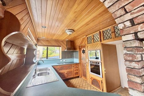 Photo of property in 1 Hobbit Lane, Pinehaven, Upper Hutt, 5371