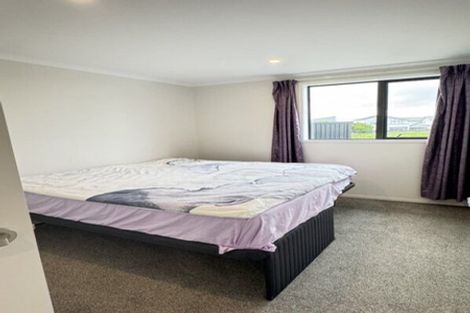 Photo of property in 16 Whiri Lane, Hobsonville, Auckland, 0616