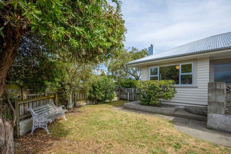 Photo of property in 95 Parkers Road, Tahunanui, Nelson, 7011