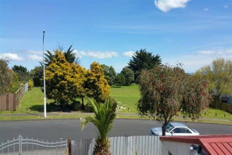 Photo of property in 5 Kopara Place, Clendon Park, Auckland, 2103