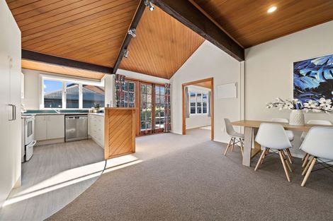 Photo of property in 1/37 Garreg Road, Fendalton, Christchurch, 8052