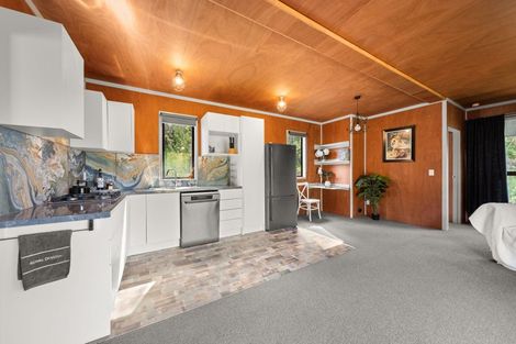 Photo of property in 90 Hoeke Road, Carrington, Carterton, 5791