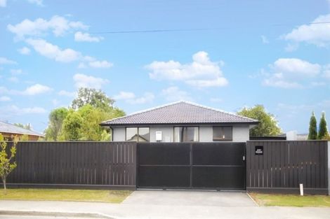 Photo of property in 17 Mackworth Street, Woolston, Christchurch, 8062