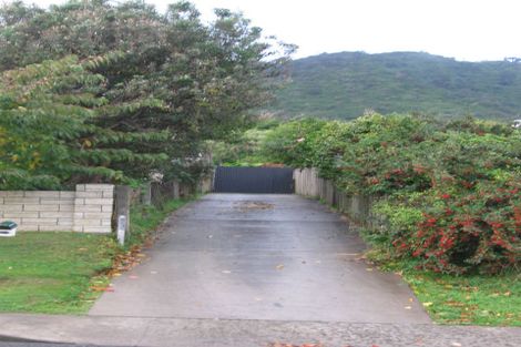 Photo of property in 59a Seddon Street, Waikanae, 5036