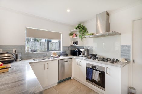 Photo of property in 77 Grenada Drive, Grenada Village, Wellington, 6037