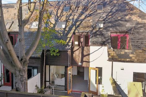 Photo of property in 2/44 Peterborough Street, Christchurch Central, Christchurch, 8013