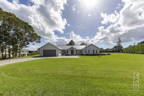 Photo of property in 88 Taupaki Road, Taupaki, 0782