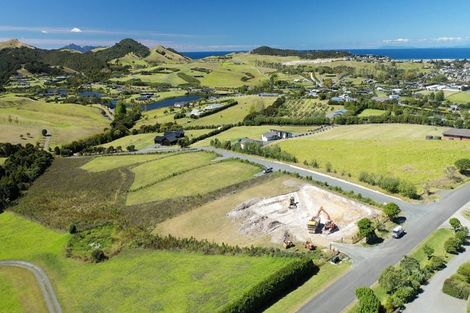 Photo of property in 582 Barrier View Road, Mangawhai, 0573