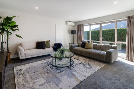 Photo of property in 6 Belgrave Close, Halswell, Christchurch, 8025