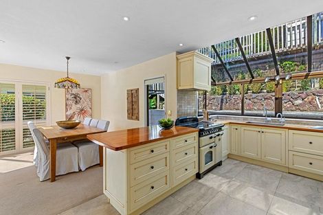 Photo of property in 4 Saddleback Rise, Murrays Bay, Auckland, 0630
