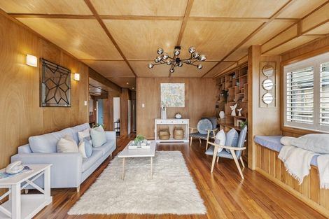 Photo of property in 1087 Makara Road, Makara Beach, Karori, 6972