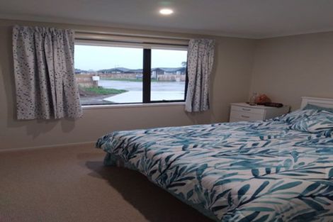 Photo of property in 20 Piharau Crescent, Hurdon, New Plymouth, 4310