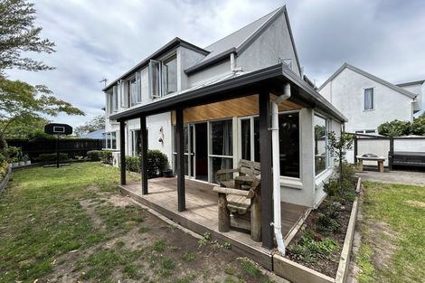 Photo of property in 2/144a Yaldhurst Road, Sockburn, Christchurch, 8042