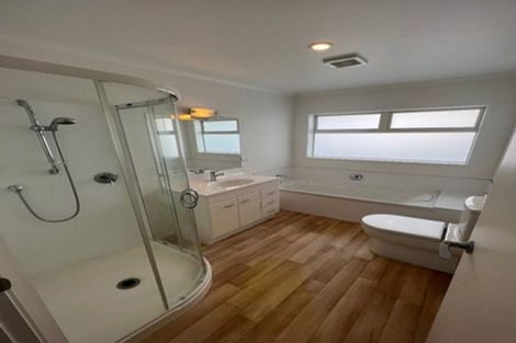 Photo of property in 4a Forest Glen, Orewa, 0931