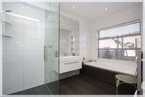 Photo of property in 28 Andrews Street, Foxton Beach, Foxton, 4815