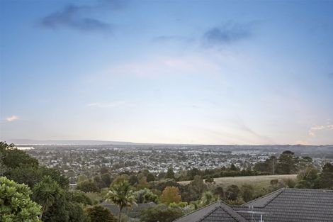 Photo of property in 12 Margan Place, Red Hill, Papakura, 2110