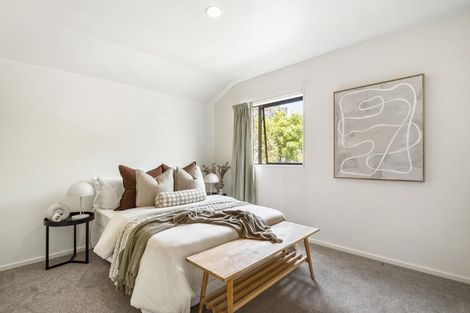 Photo of property in 1/26 Pannill Place, Oteha, Auckland, 0632