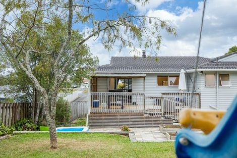 Photo of property in 112 Colwill Road, Massey, Auckland, 0614