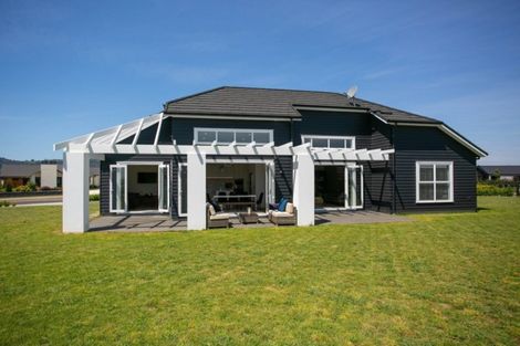 Photo of property in 1 Kotare Grove, Cambridge, 3434