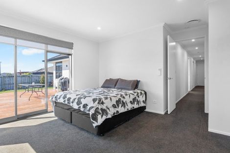 Photo of property in 4 Okohaka Avenue, Glenbrook, Waiuku, 2681