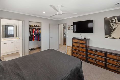 Photo of property in 247 Parklands Avenue, Bell Block, New Plymouth, 4312