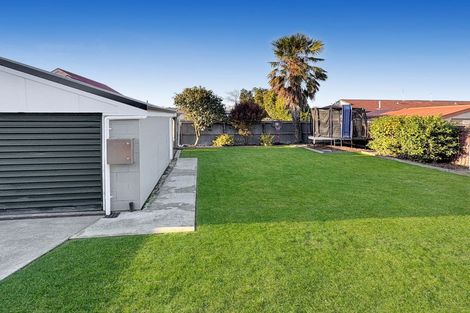 Photo of property in 32 Trevor Street, Hornby, Christchurch, 8042