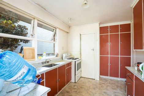 Photo of property in 115 Pendarves Street, New Plymouth, 4312