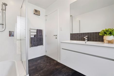 Photo of property in 21 Romanee Lane, Wigram, Christchurch, 8025