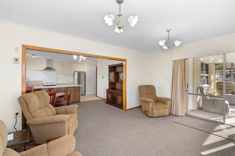 Photo of property in 27 The Avenue, Levin, 5510
